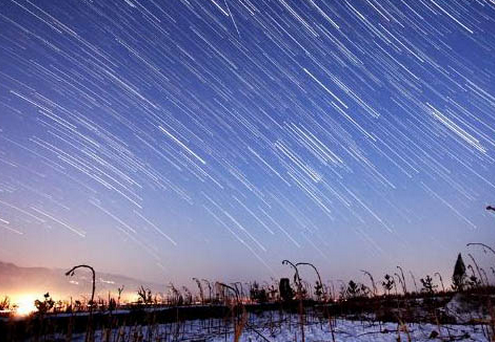 二零二二年十一月十六日的流星雨会在几点出现2022年11月16日的流星雨...